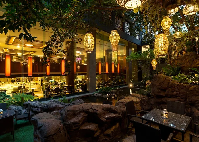 Hotel Banyan Tree