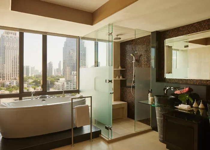 Hotel Banyan Tree